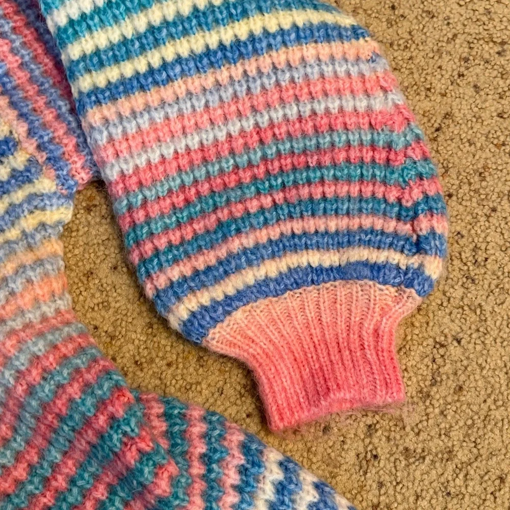 Pink lily rainbow sweater cardigan nwot - Picture 5 of 6